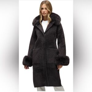 Nvlt Women’s Longline Elegant Coatigan With Detachable Fur Collar and Cuffs